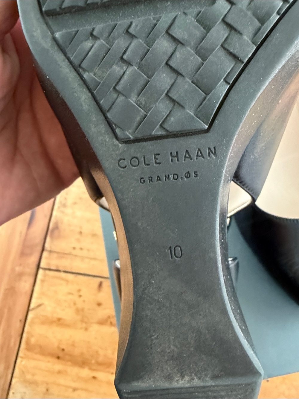 Cole Hahn Wedge with ankle strap size 10 - Picture 6 of 17